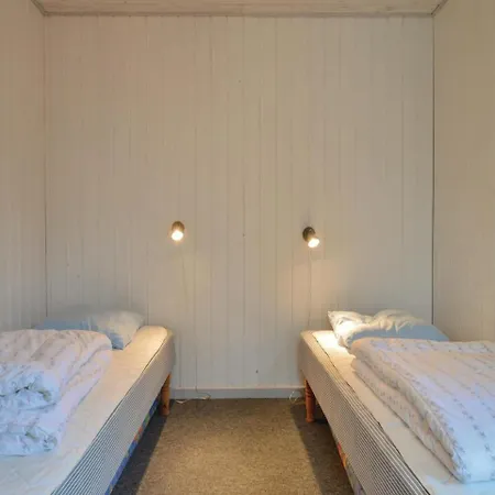 Three-bedroom Holiday In 別荘 Brovst