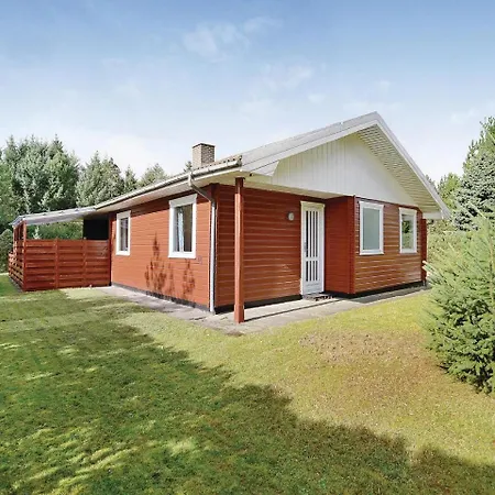 Three-bedroom Holiday In Brovst